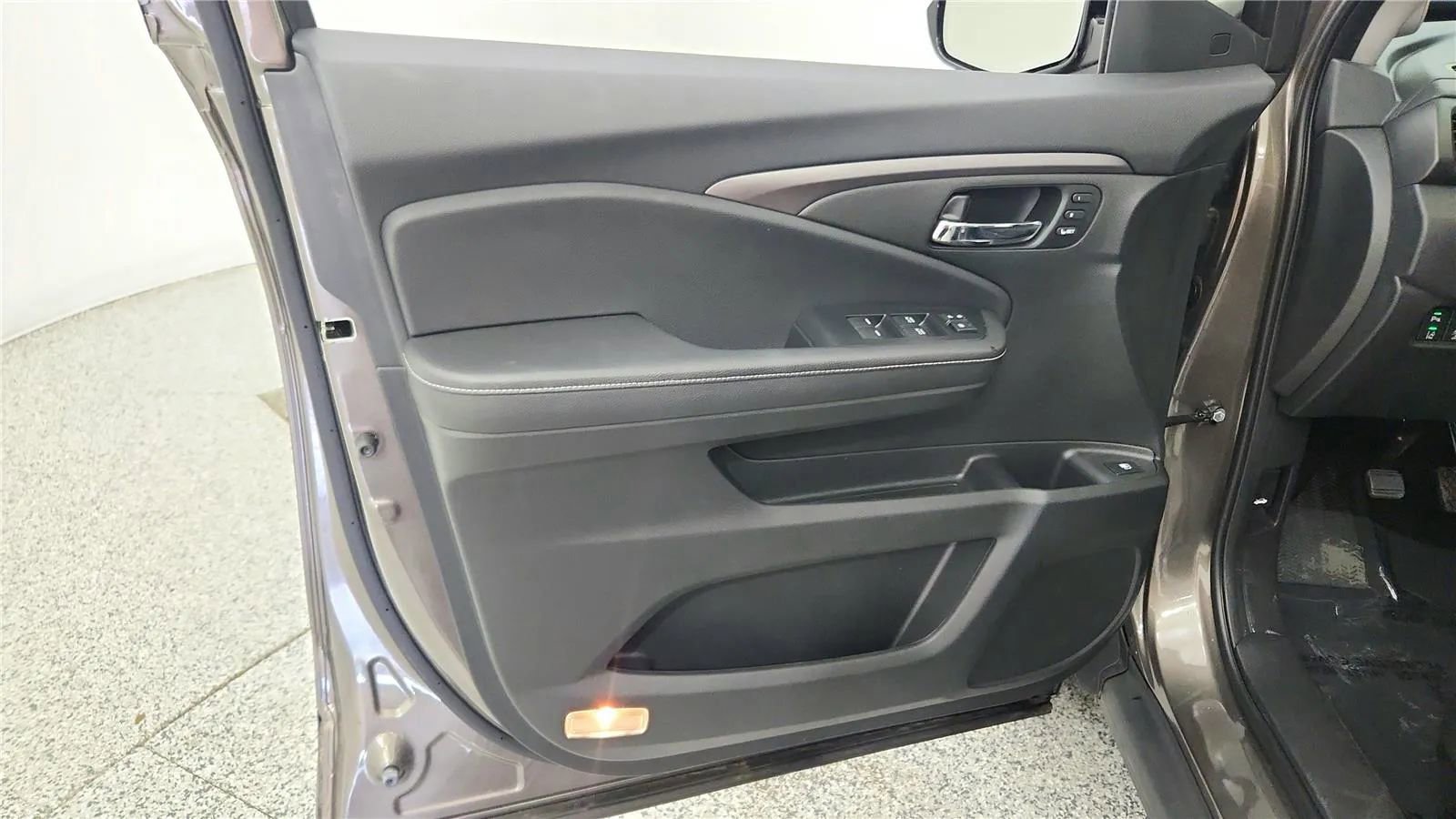 Used 2022 Honda Ridgeline RTL-E image 32