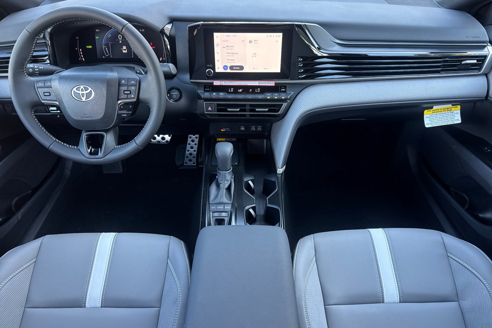 New 2026 Toyota Camry SE w/ Convenience Package FWD image 4