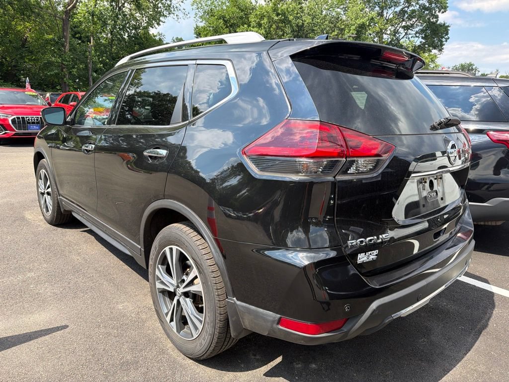 Used 2019 Nissan Rogue SV w/ Premium Package AWD/4WD image 3