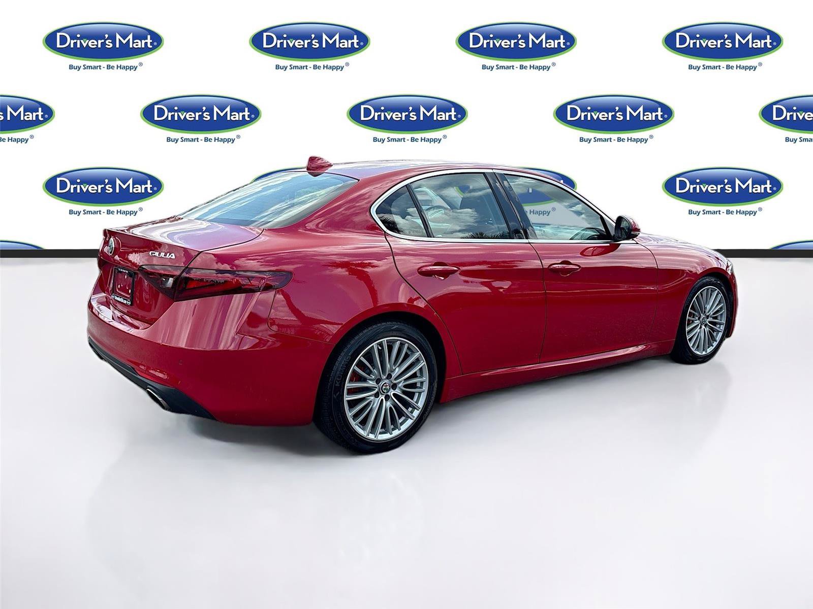 Used 2017 Alfa Romeo Giulia Ti w/ TI Lusso Package RWD image 7