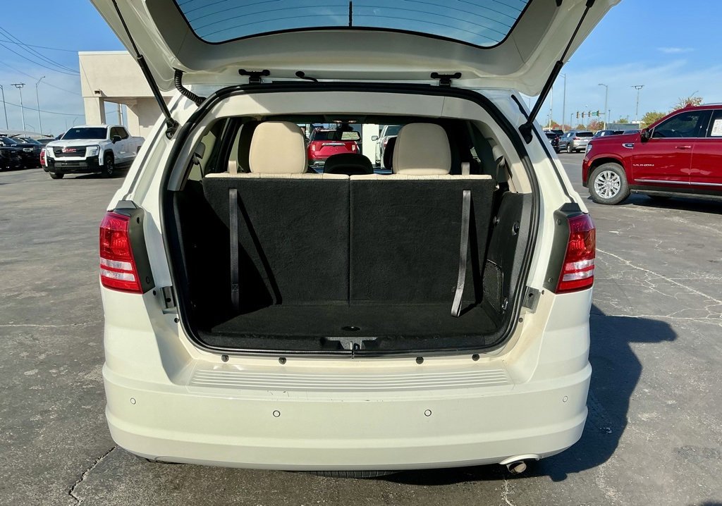 Used 2020 Dodge Journey SE image 19