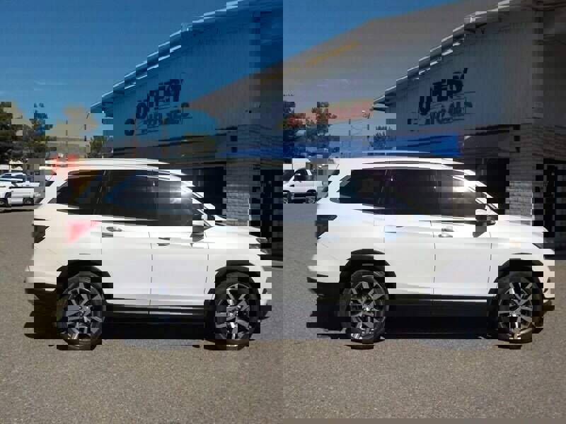 Used 2016 Honda Pilot Elite image 11