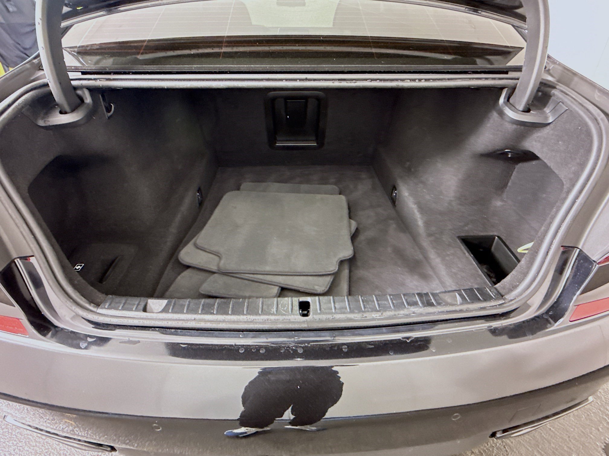 Used 2019 BMW 740i w/ Executive Package image 35