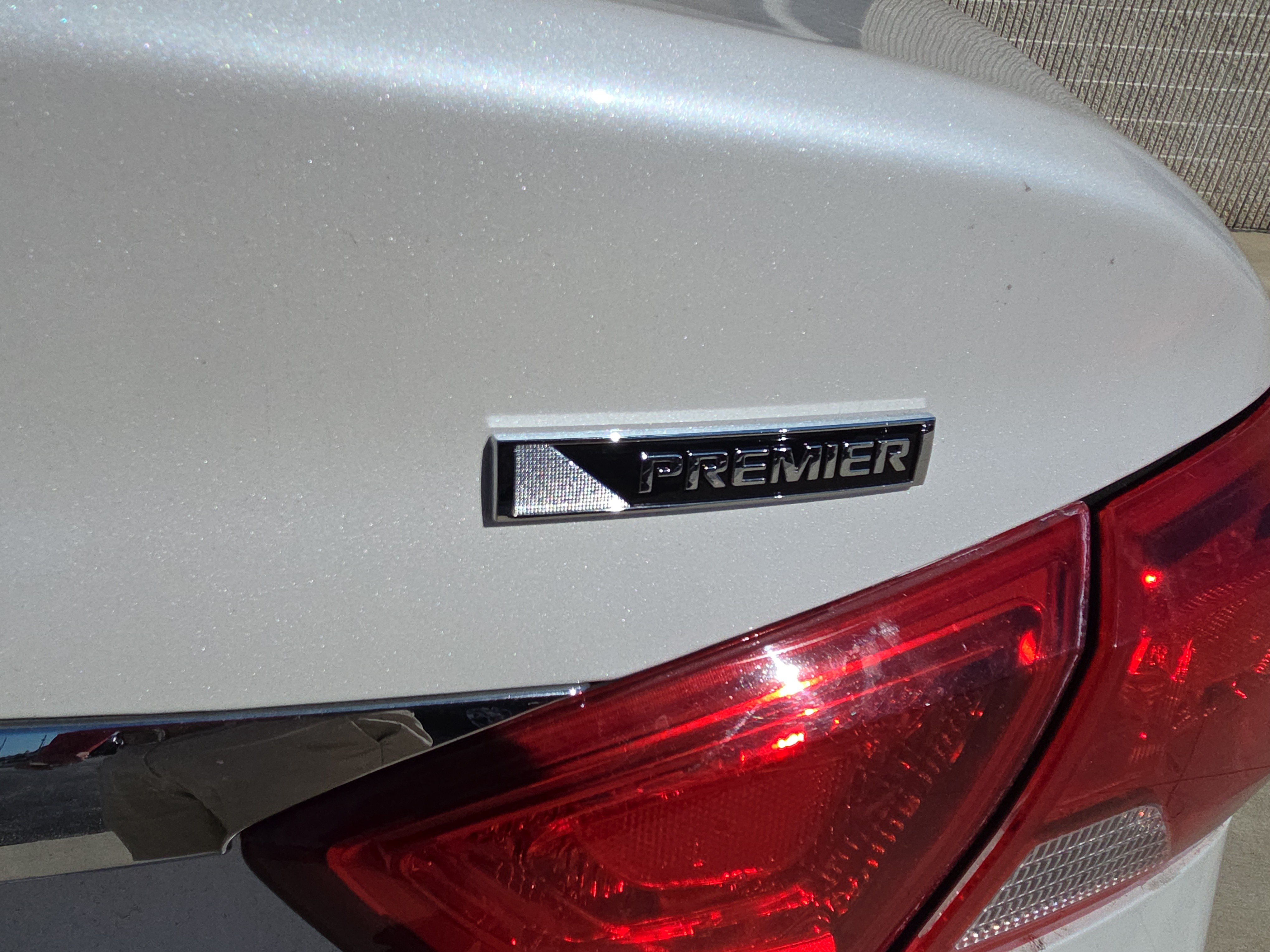 Used 2017 Chevrolet Impala Premier w/ Enhanced Convenience Package FWD image 10