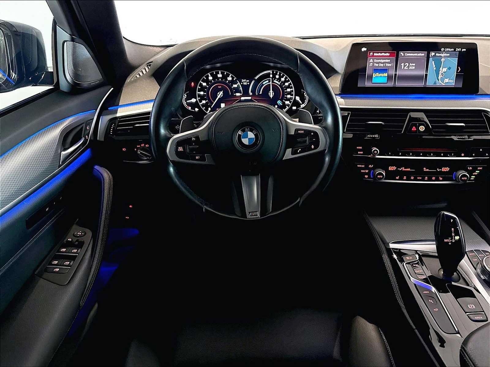 Used 2019 BMW 530e w/ M Sport Package RWD image 16