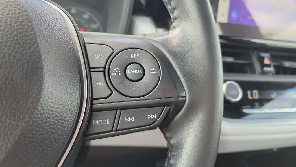 Used 2024 Toyota Corolla SE image 34