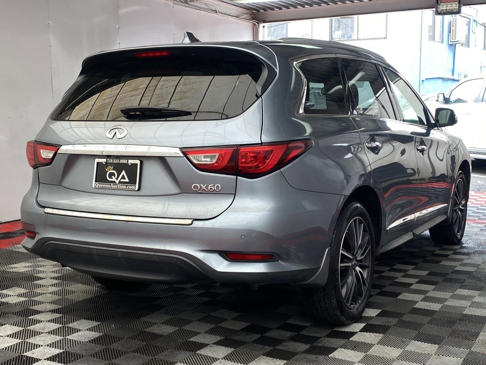 Used 2017 INFINITI QX60 AWD w/ Premium Plus Package image 6