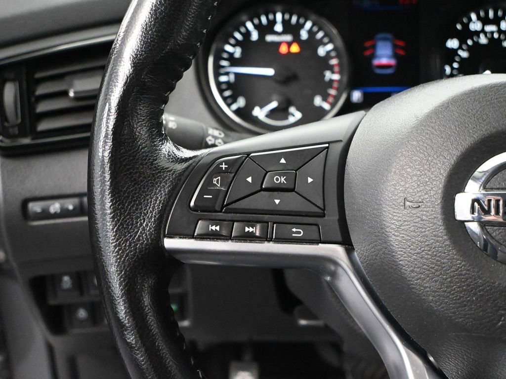 Used 2021 Nissan Rogue Sport SV image 26