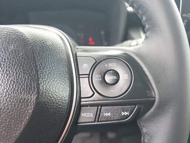 Used 2026 Toyota Corolla Cross LE w/ Black Badges Package (TMS) image 15