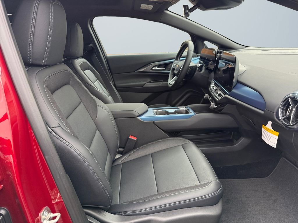 New 2026 Chevrolet Equinox EV LT image 15