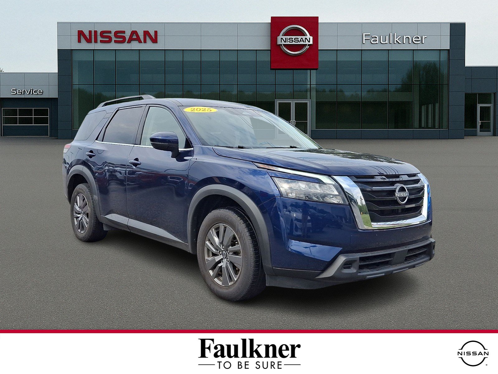 Certified 2025 Nissan Pathfinder SV AWD/4WD image 1