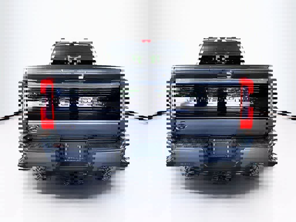 New 2026 Ford F250 Platinum w/ Tremor Off-Road Package image 5