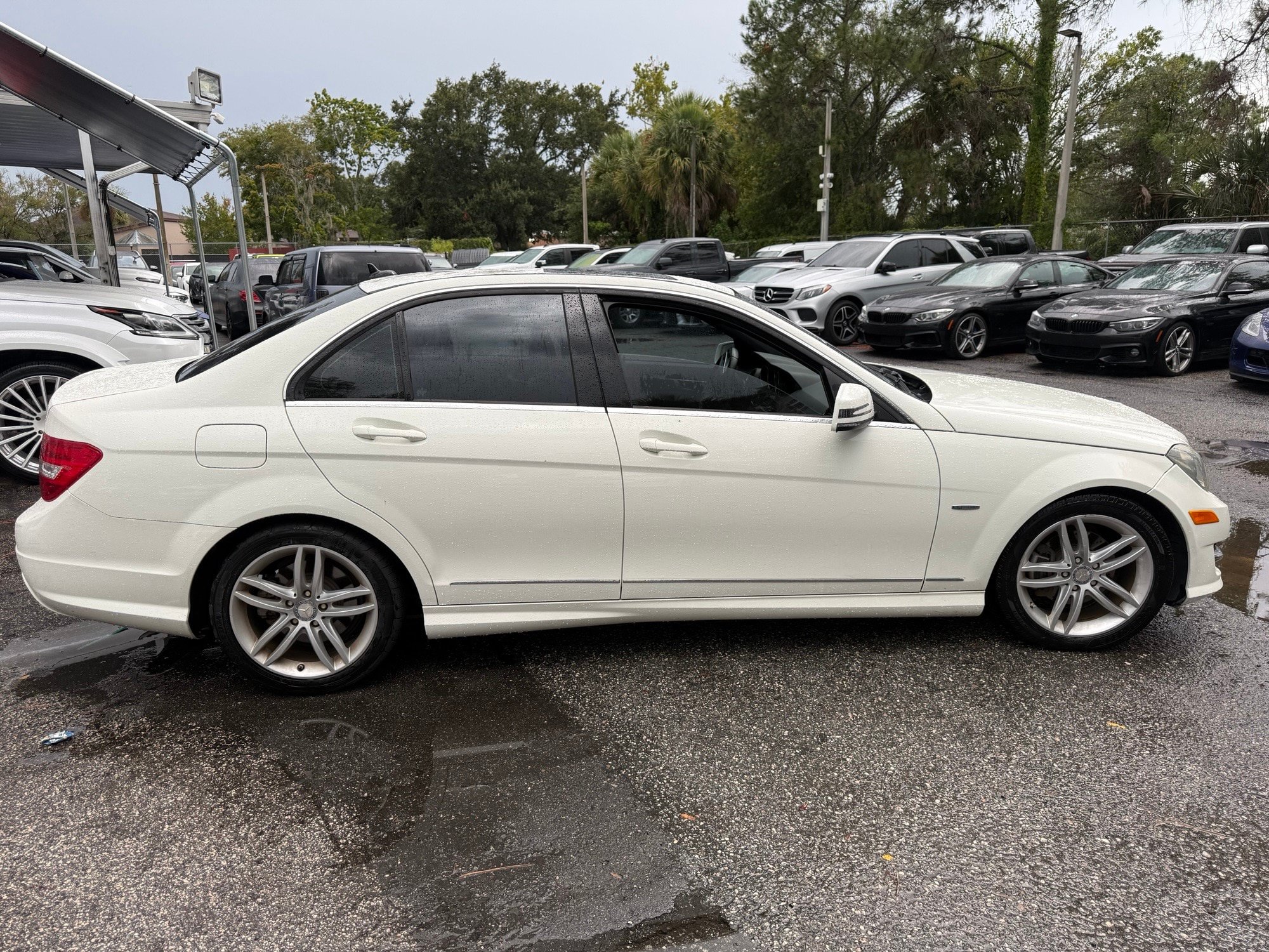Used 2012 Mercedes-Benz C 250 Sedan image 9