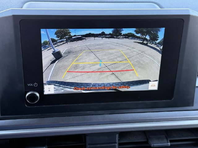 Used 2025 Toyota 4Runner SR5 AWD/4WD image 17