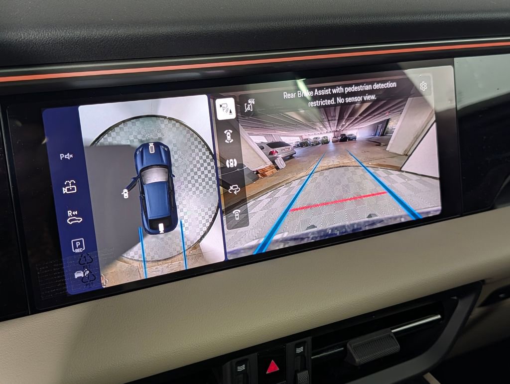 New 2026 Porsche Macan 4 Electric image 32