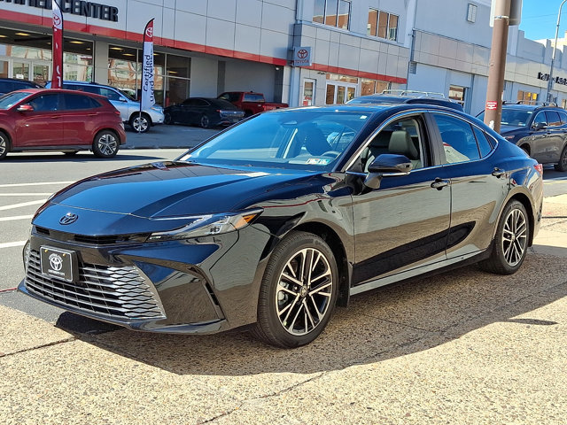 Used 2026 Toyota Camry XLE w/ Premium Package image 3