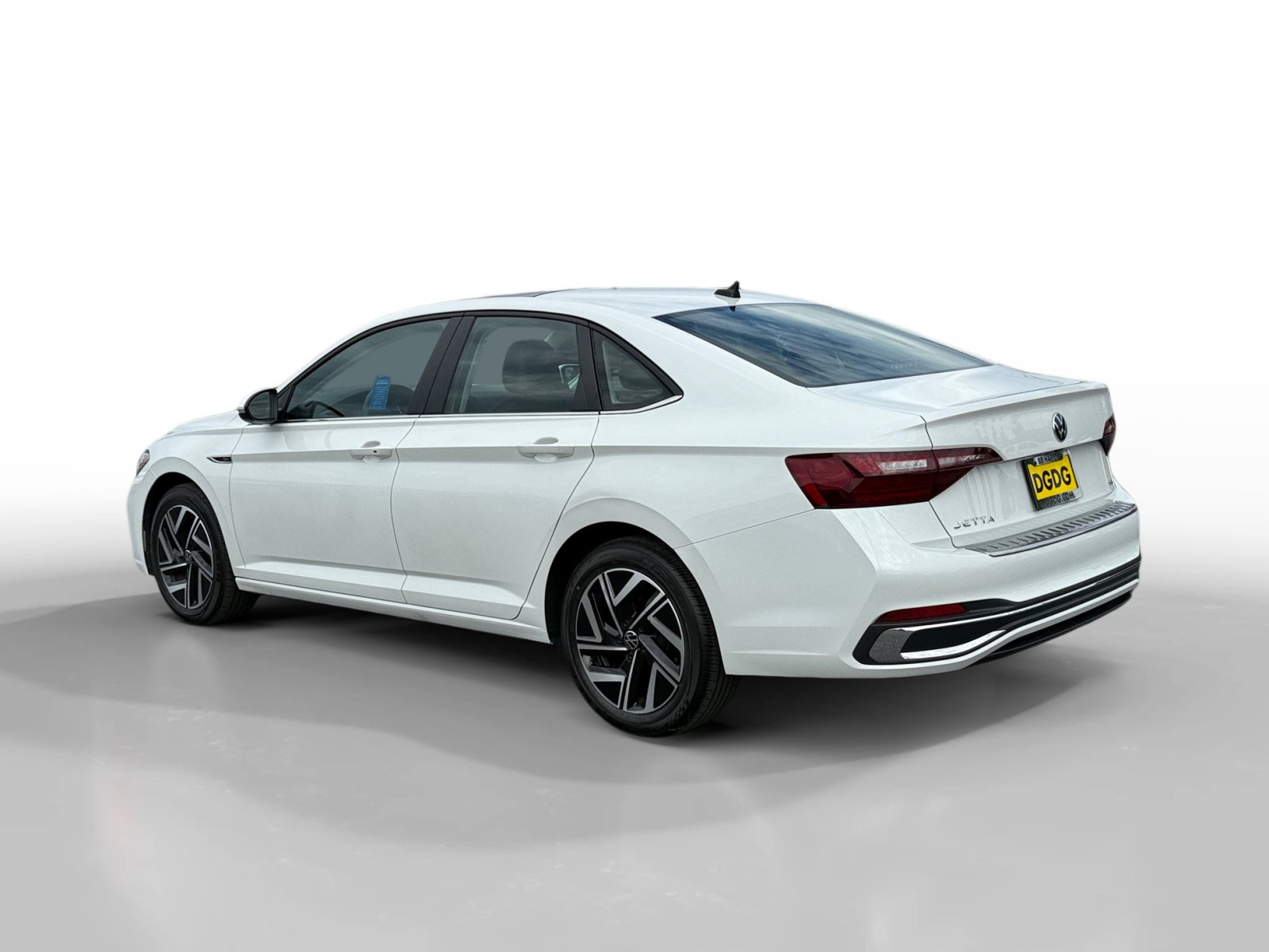 Certified 2023 Volkswagen Jetta SEL FWD image 3