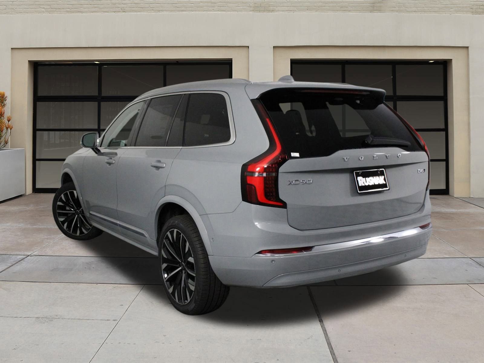 New 2025 Volvo XC90 B6 Ultra AWD/4WD image 3