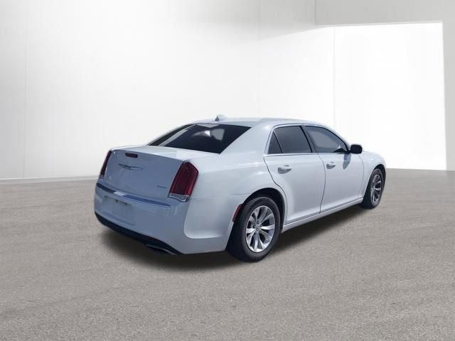 Used 2016 Chrysler 300 Limited RWD image 5