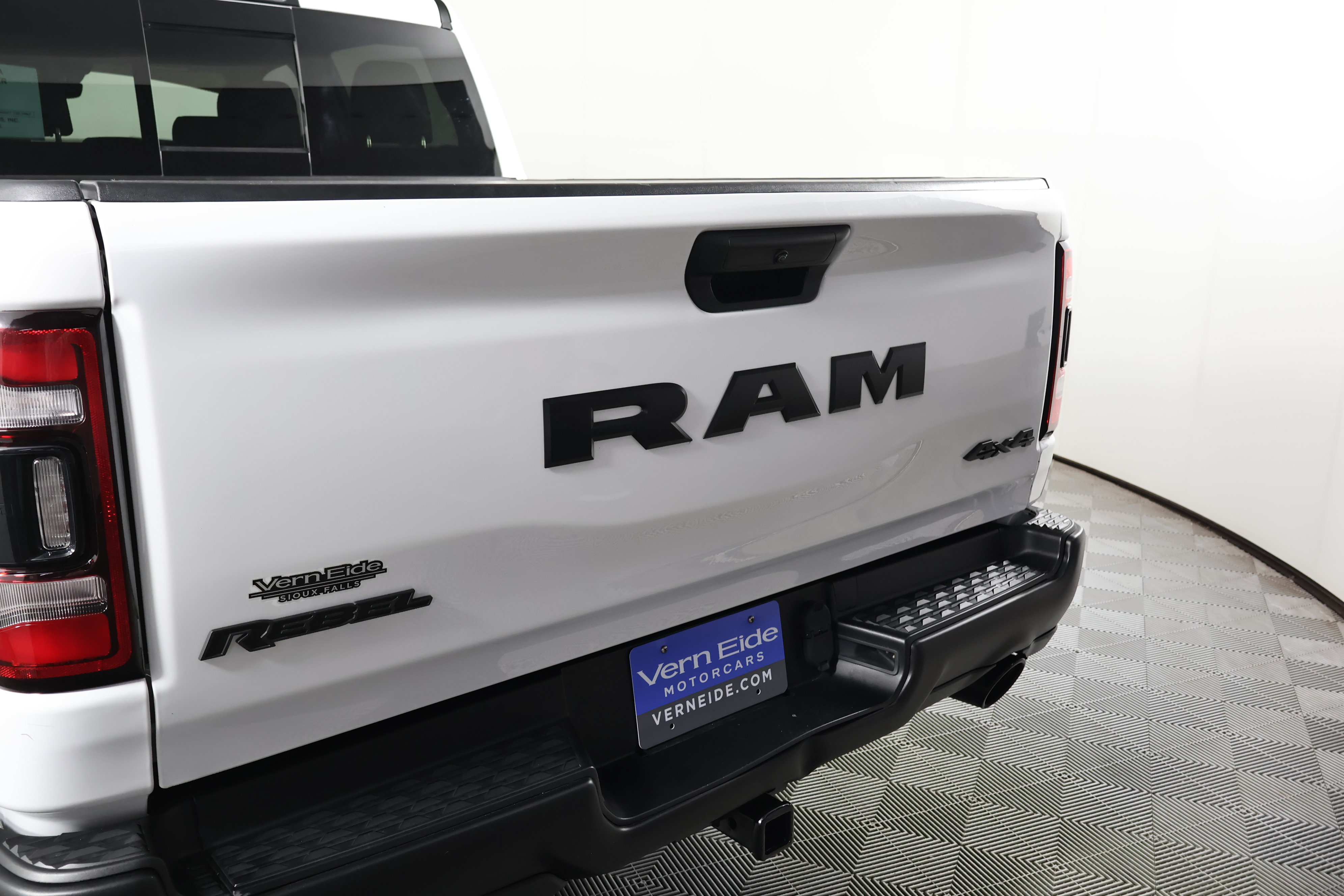 Used 2021 RAM 1500 Rebel w/ Night Edition AWD/4WD image 15