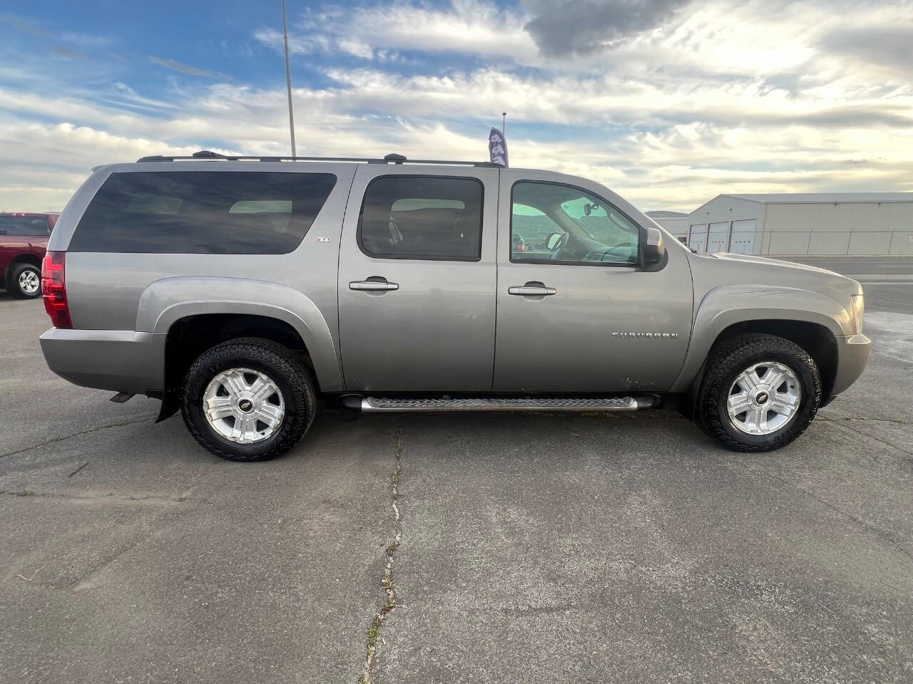 Used 2012 Chevrolet Suburban LT w/ Suspension Package, Off-Road AWD/4WD image 5