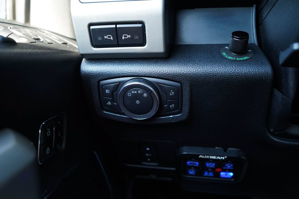 Used 2019 Ford F250 Lariat w/ Lariat Value Package AWD/4WD image 33