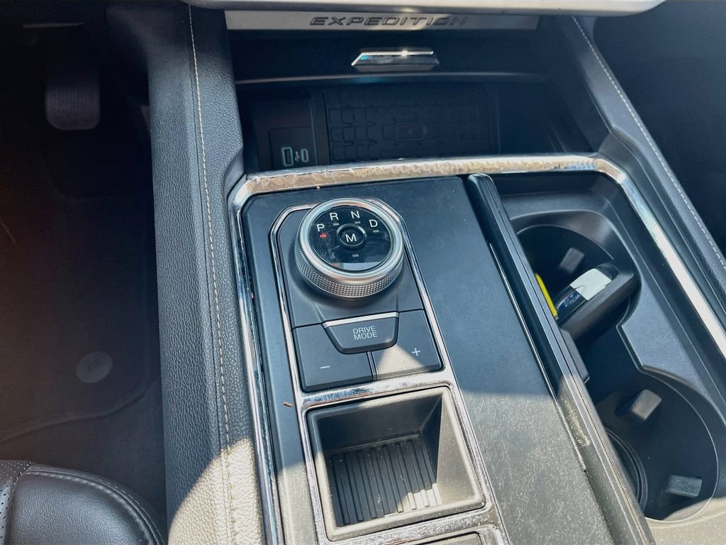 Used 2022 Ford Expedition XLT RWD image 17