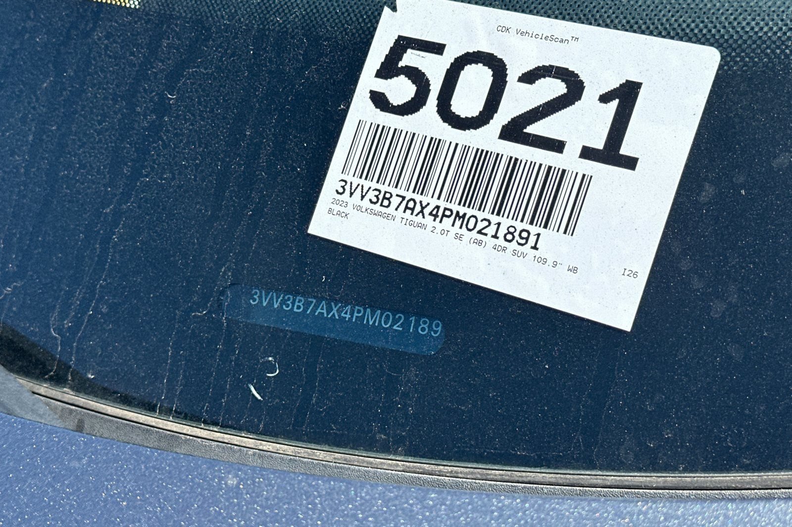 Used 2023 Volkswagen Tiguan SE FWD image 3