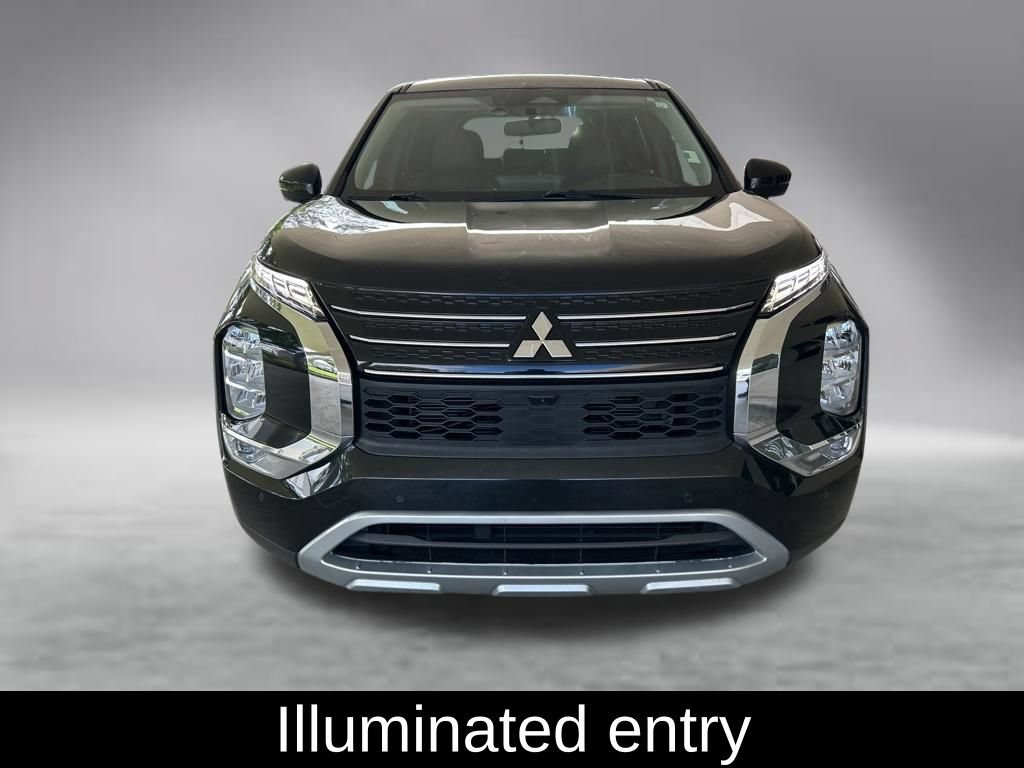 Used 2023 Mitsubishi Outlander SE FWD image 12