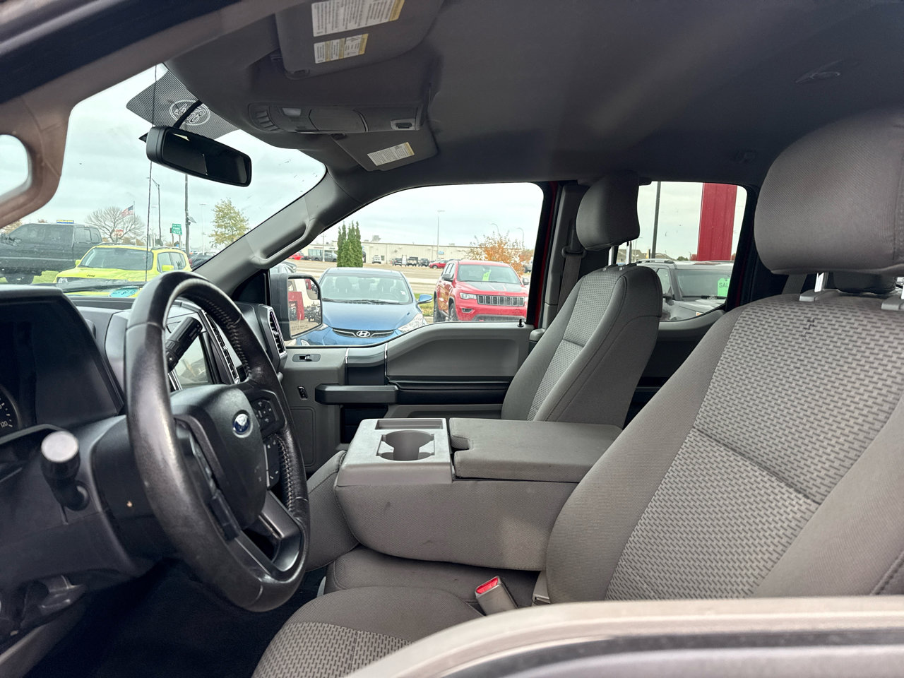 Used 2016 Ford F150 XLT w/ Equipment Group 302A Luxury image 9