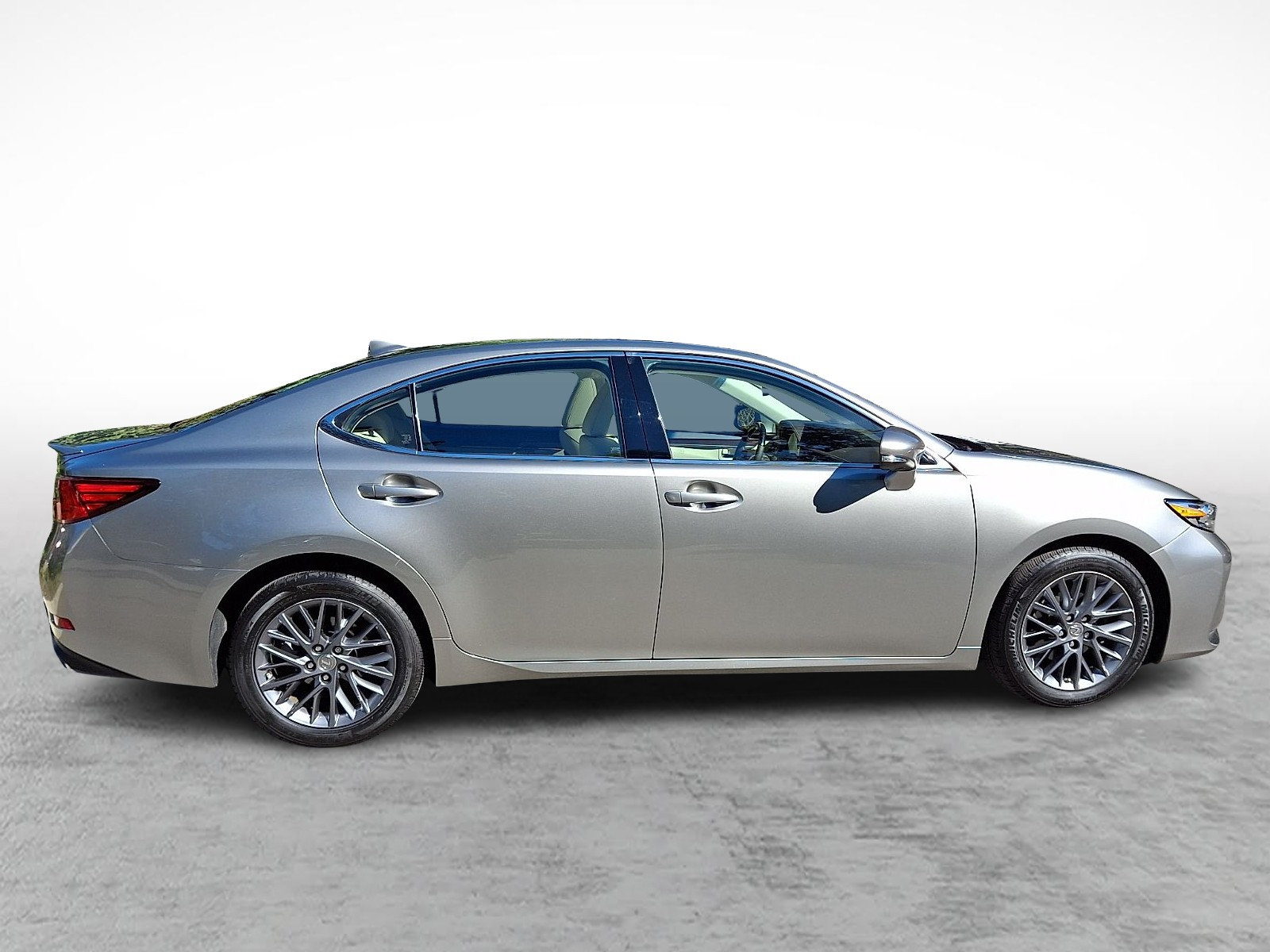 Used 2018 Lexus ES 350 w/ Navigation System Package FWD image 7
