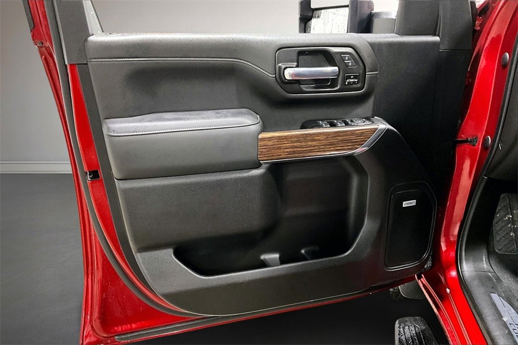 Used 2022 Chevrolet Silverado 3500 High Country w/ Technology Package image 21