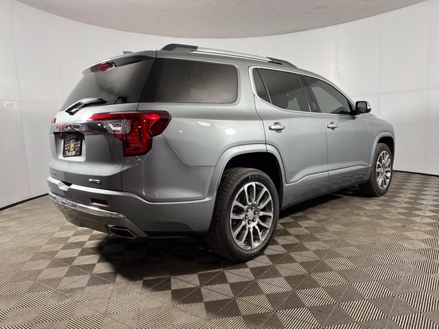 Used 2023 GMC Acadia Denali w/ Denali Ultimate Package AWD/4WD image 5