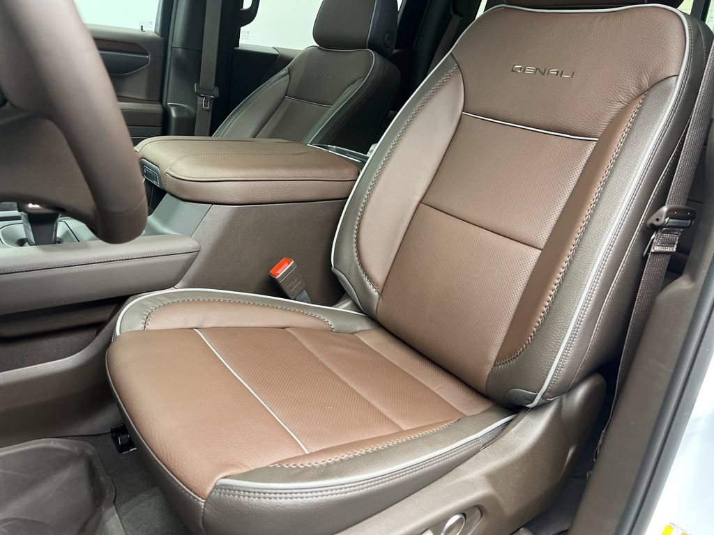New 2026 GMC Sierra 1500 Denali AWD/4WD image 8