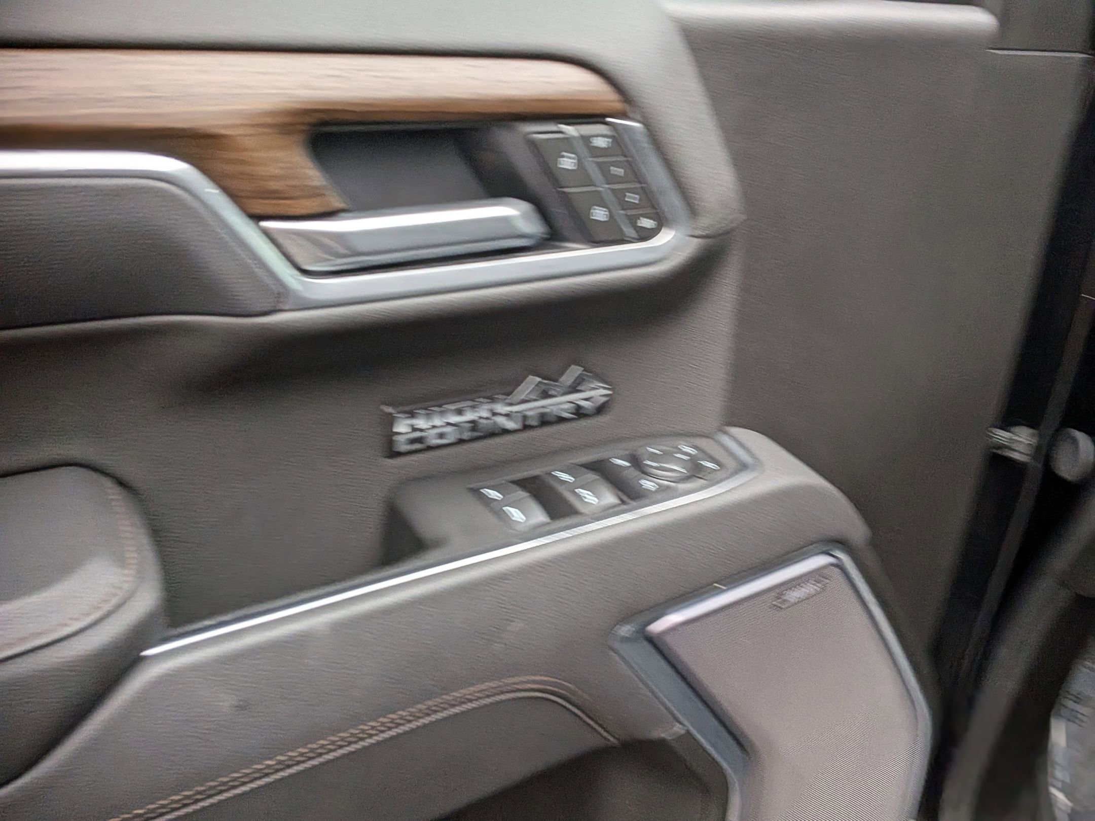 Certified 2025 Chevrolet Silverado 1500 High Country image 15