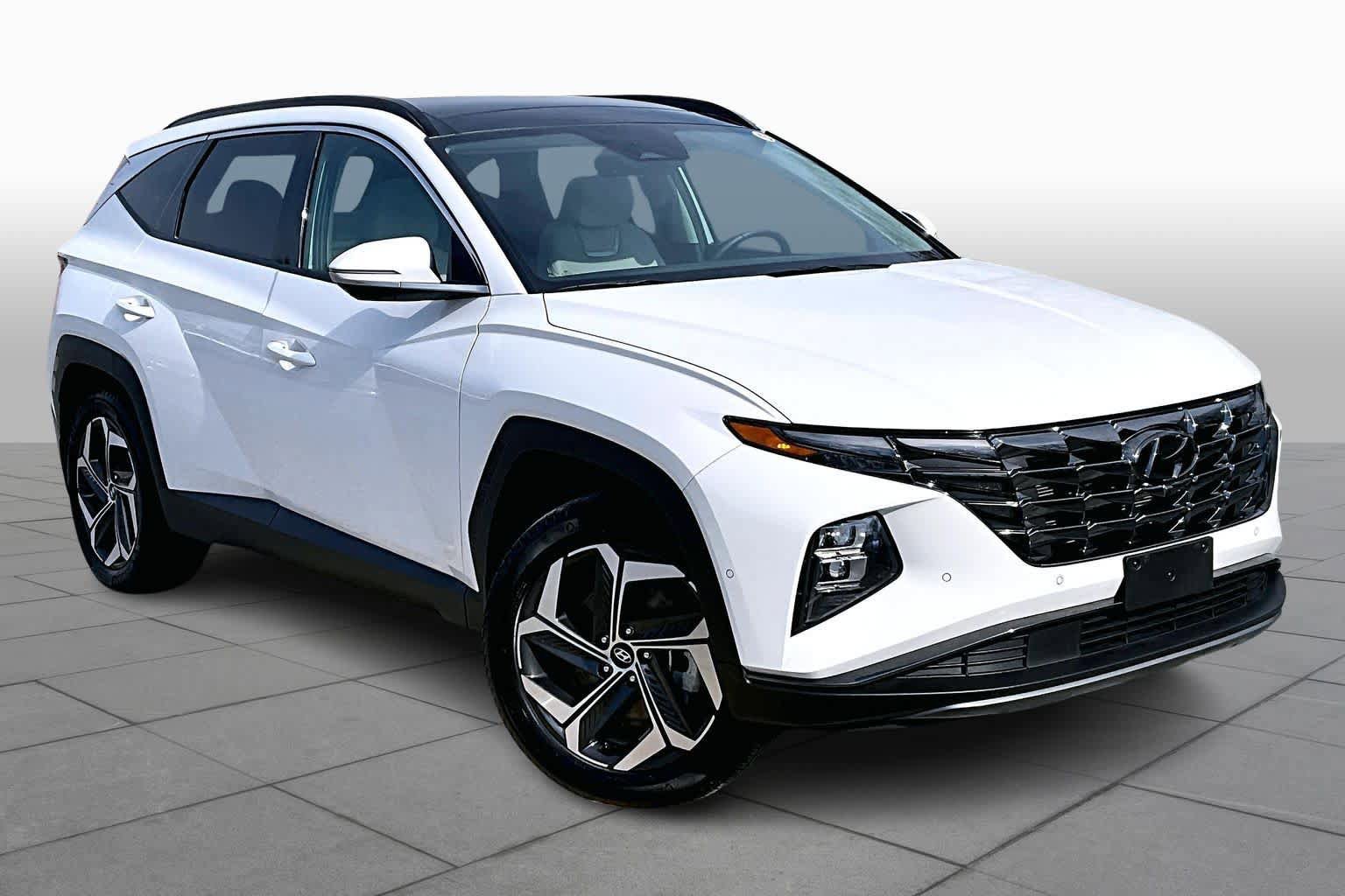 Used 2023 Hyundai Tucson Limited w/ Cargo Package AWD/4WD image 3