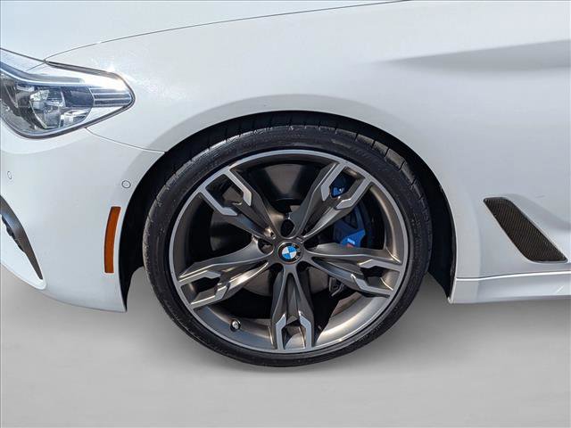 Used 2018 BMW M550i xDrive image 23