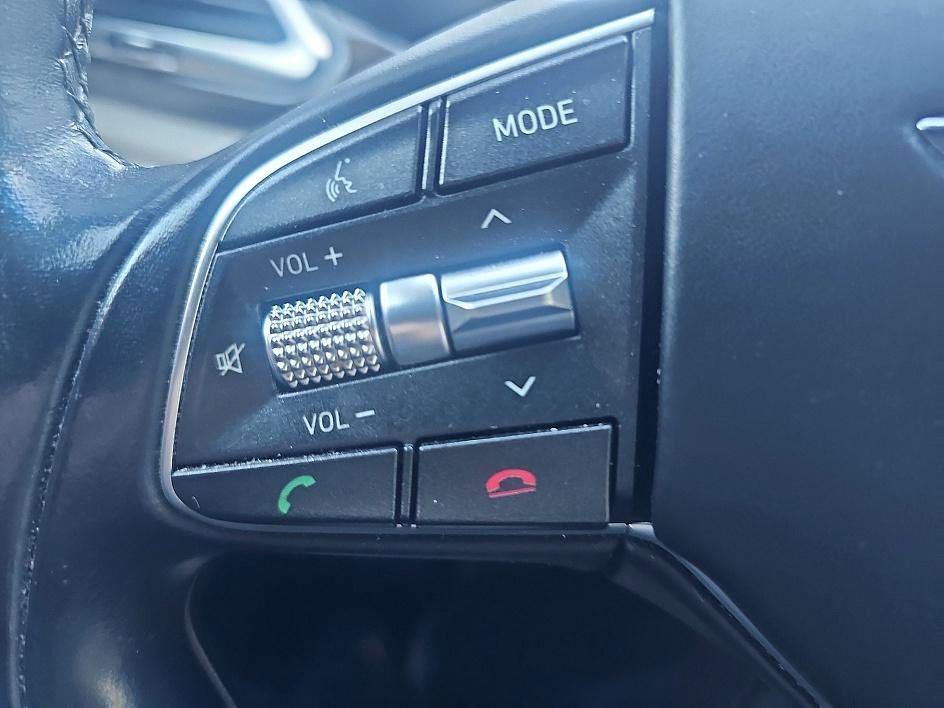 Used 2019 Genesis G90 3.3T Premium image 24