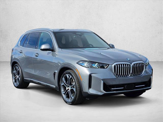 New 2026 BMW X5 xDrive50e image 7
