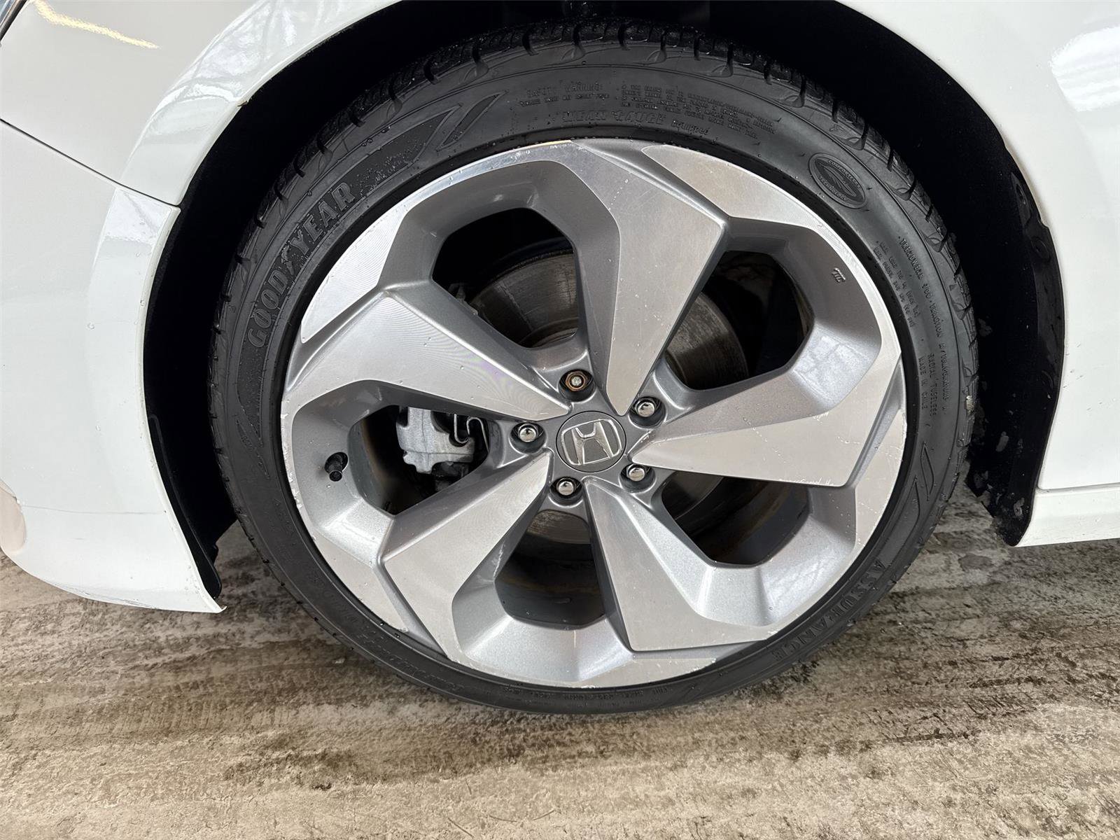 Used 2019 Honda Accord Touring image 19
