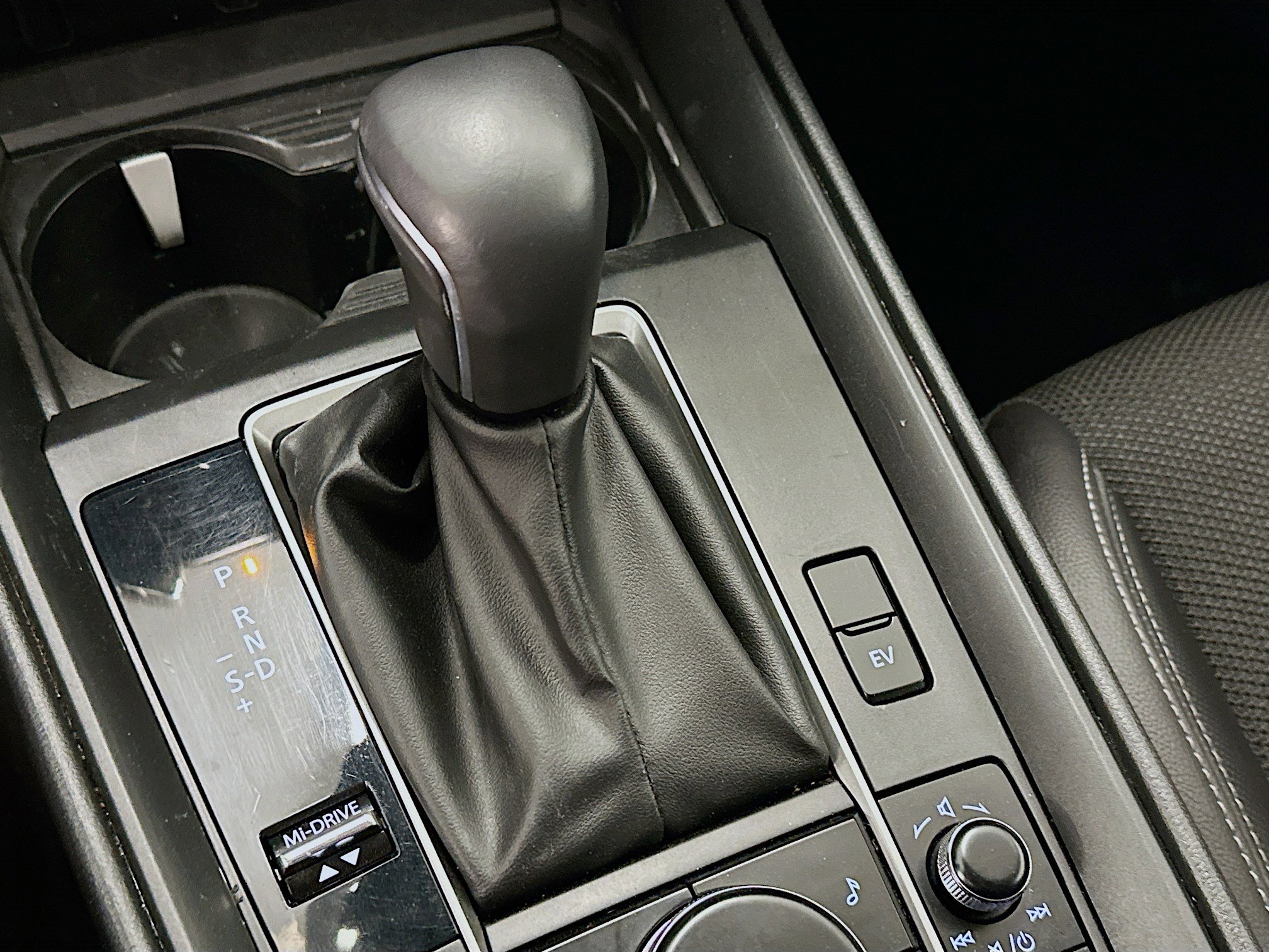 Used 2025 MAZDA CX-50 2.5 Hybrid w/ Preferred Pkg image 25