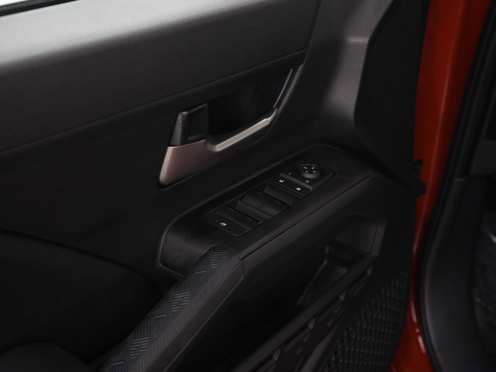 Used 2025 Toyota Tacoma TRD Off-Road image 21