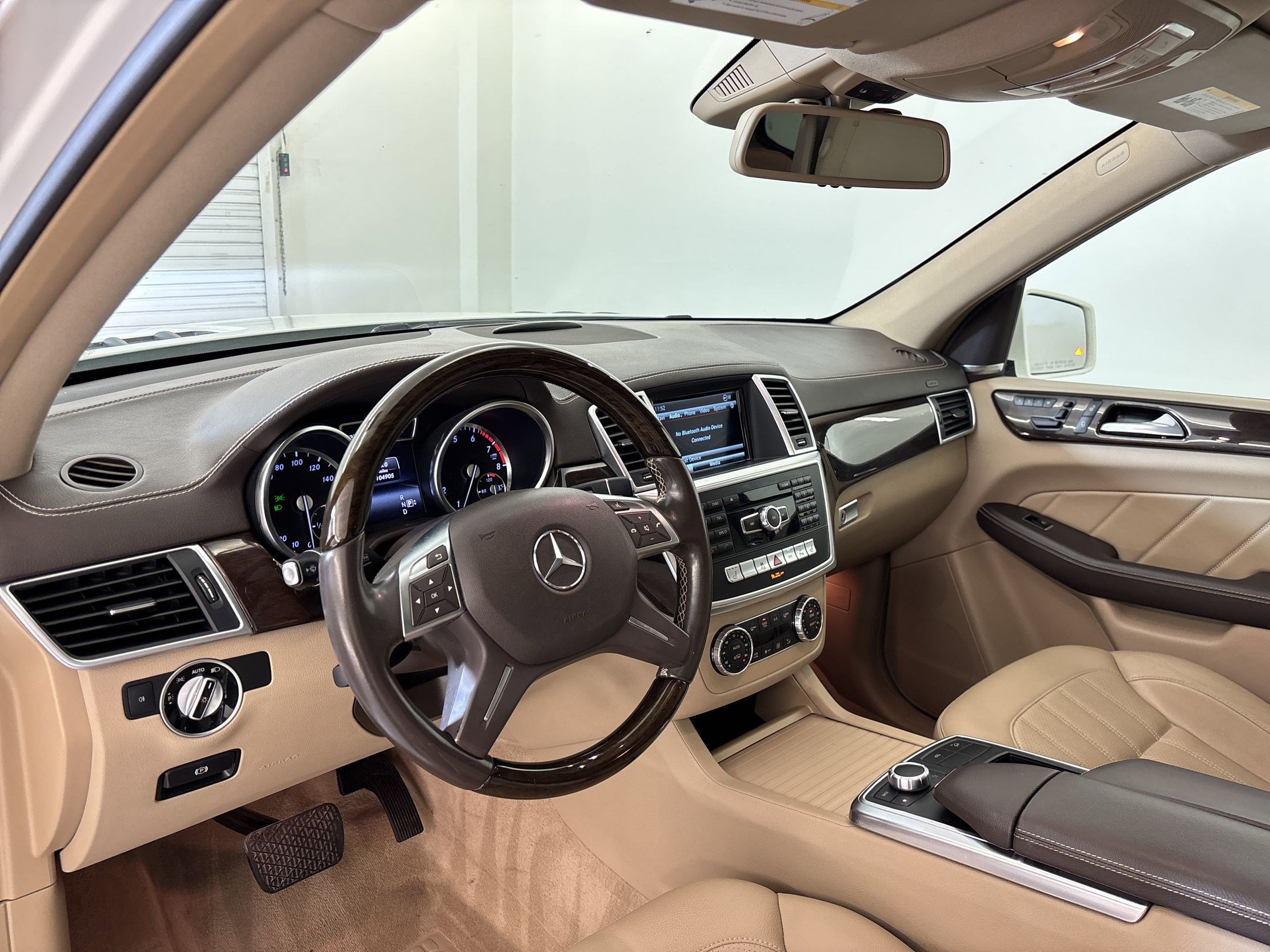 Used 2016 Mercedes-Benz GL 450 4MATIC image 4