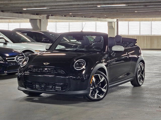 Used 2025 MINI Cooper Convertible image 1