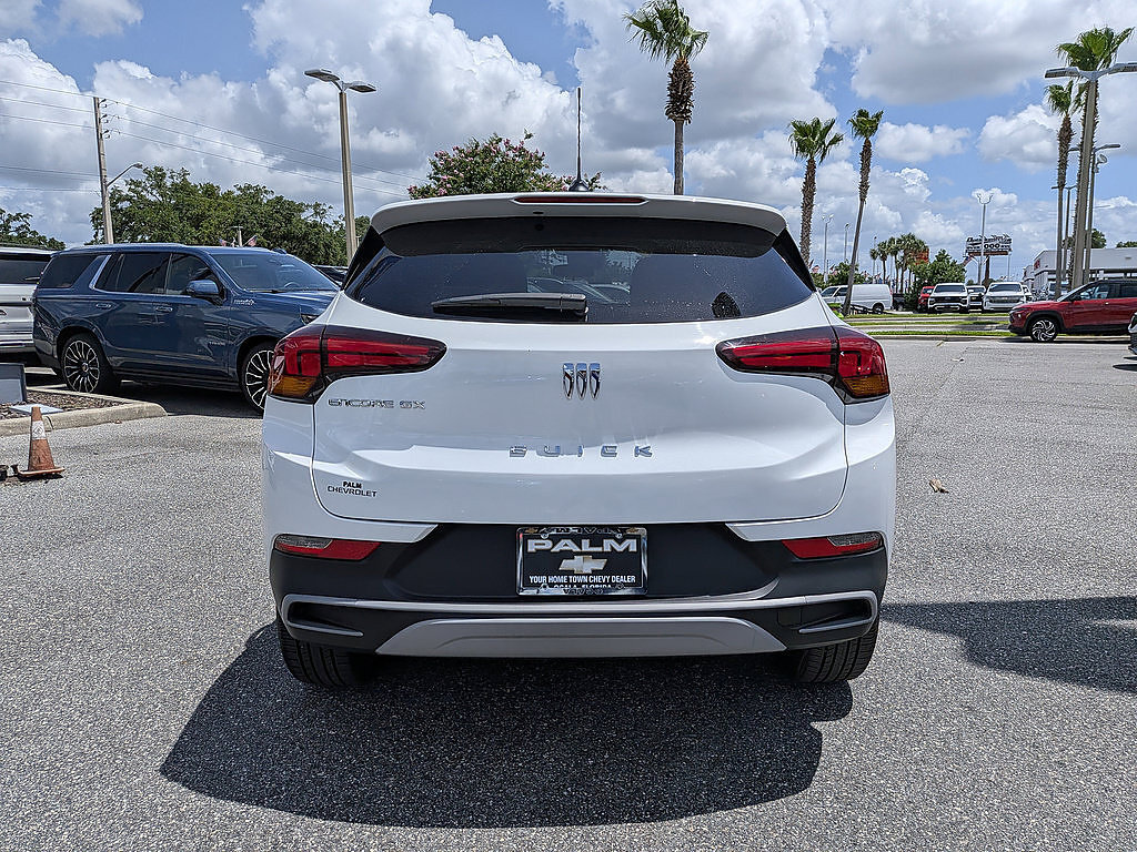 Certified 2024 Buick Encore GX Preferred FWD image 26