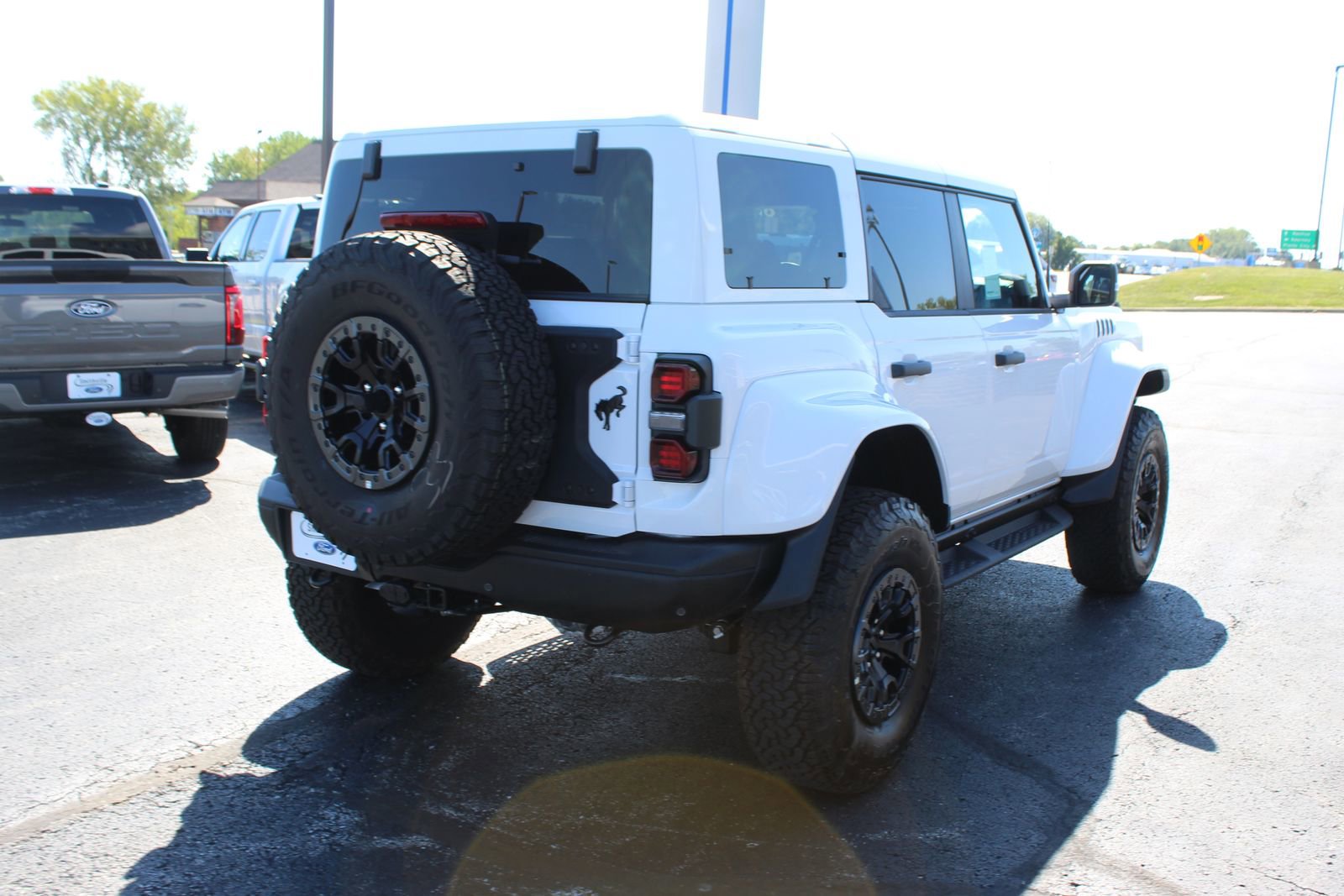 New 2025 Ford Bronco Raptor w/ Interior Carbon Fiber Pack image 5