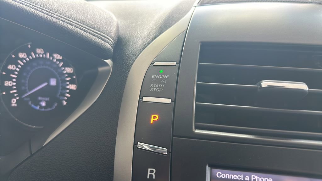 Used 2013 Lincoln MKZ FWD image 27