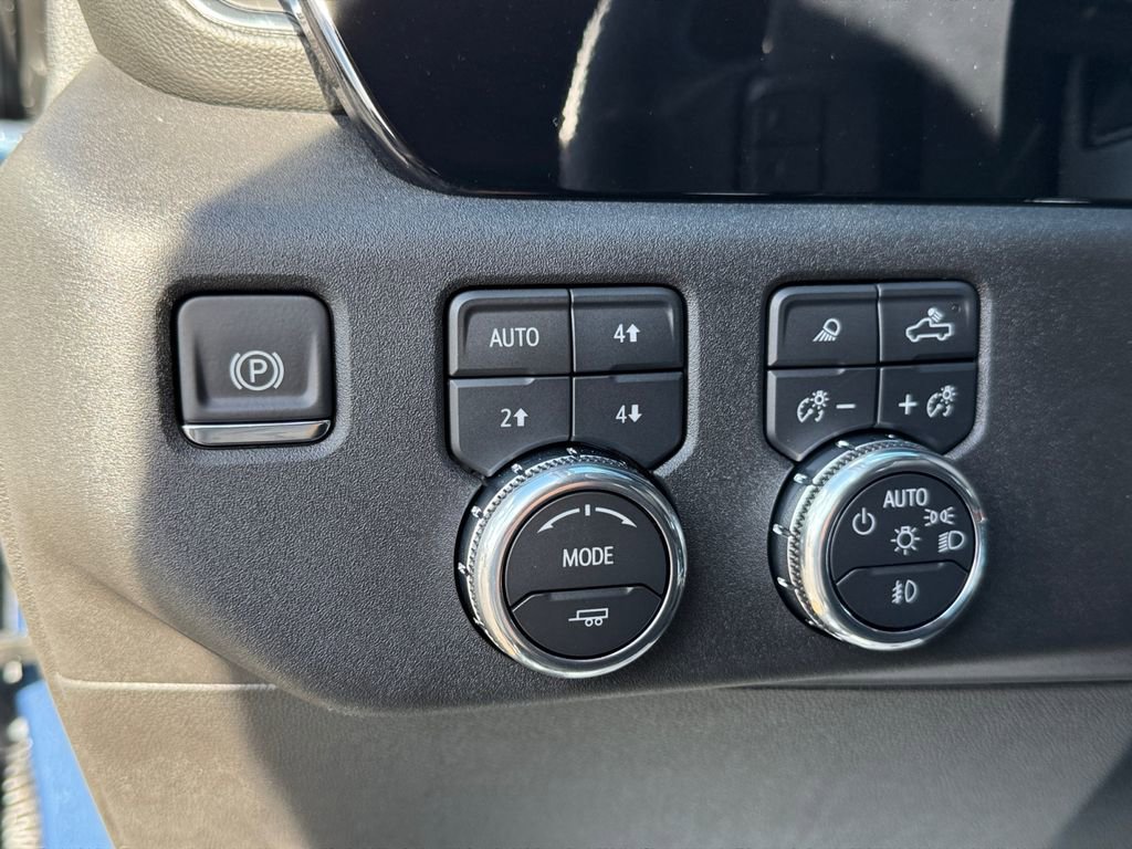 Used 2026 GMC Sierra 1500 Elevation image 31