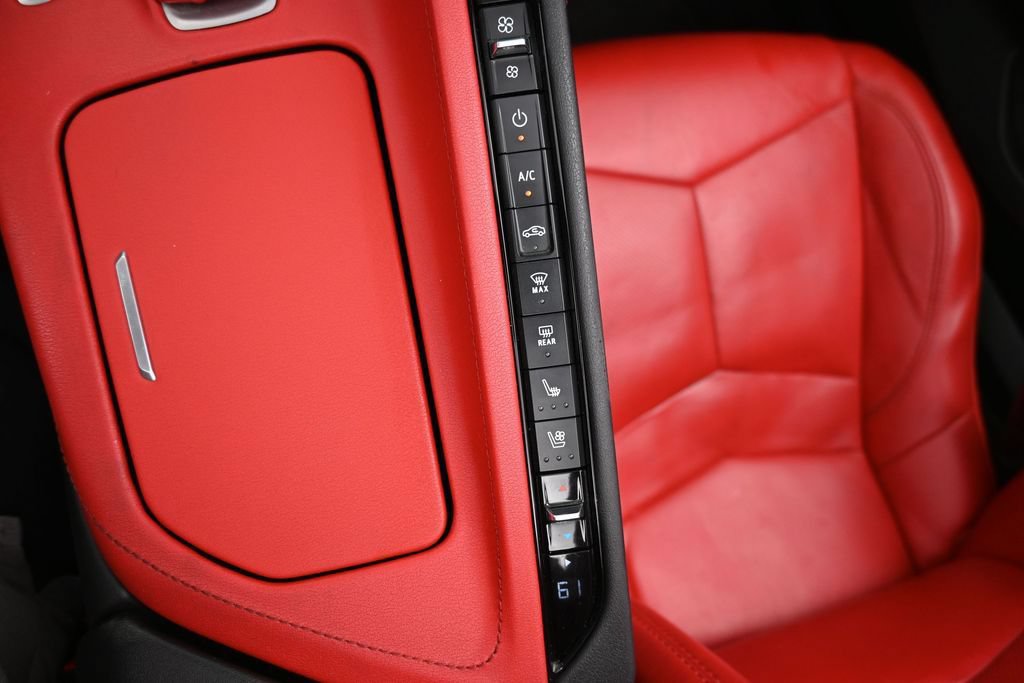 Used 2021 Chevrolet Corvette Stingray Preferred Conv w/ Z51 Performance Package RWD image 20