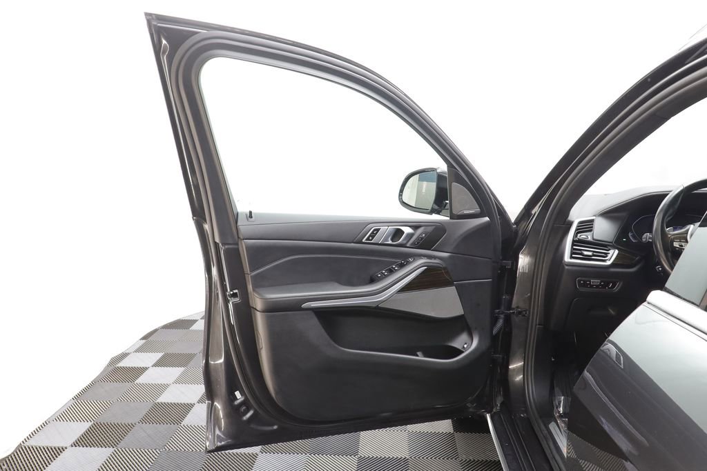 Used 2021 BMW X5 xDrive45e w/ Premium Package image 5